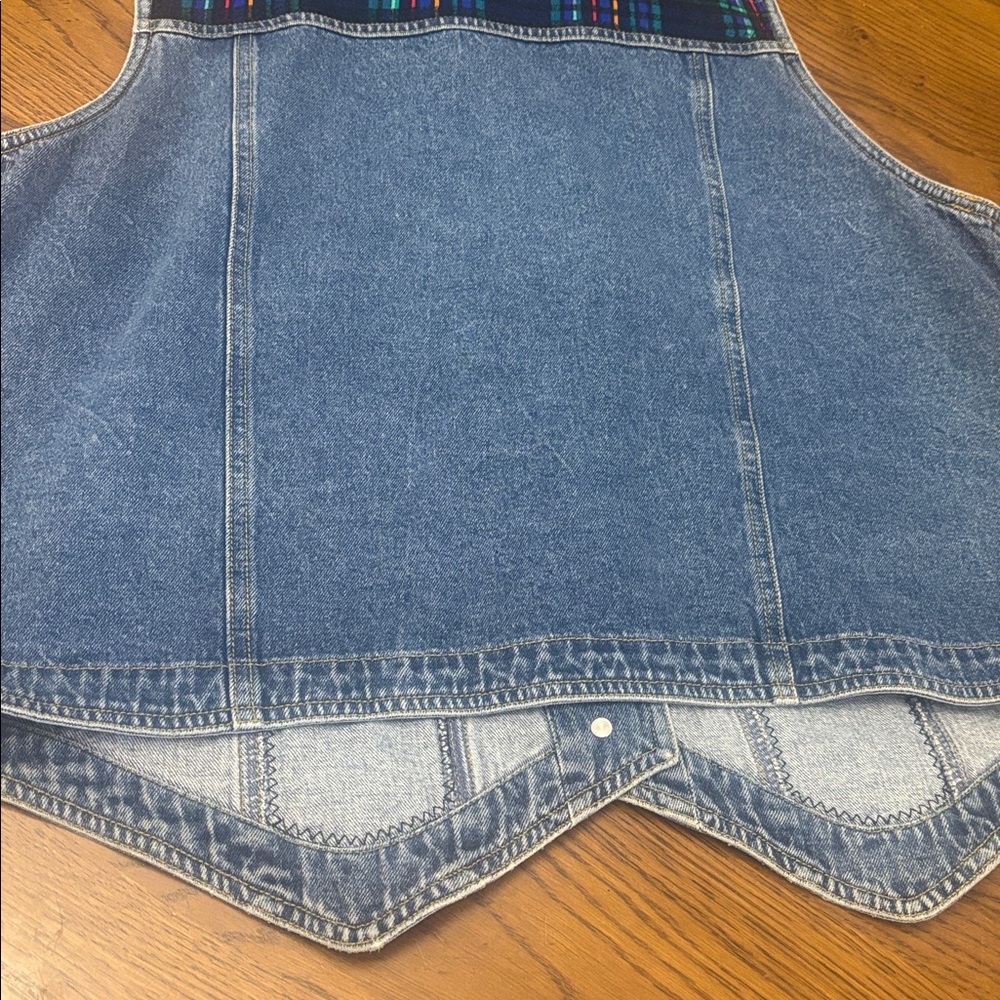 Denim Patchwork Vest - Picture 7 of 11